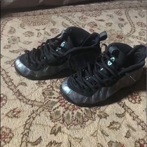 There just sitting in my closet i need them gone